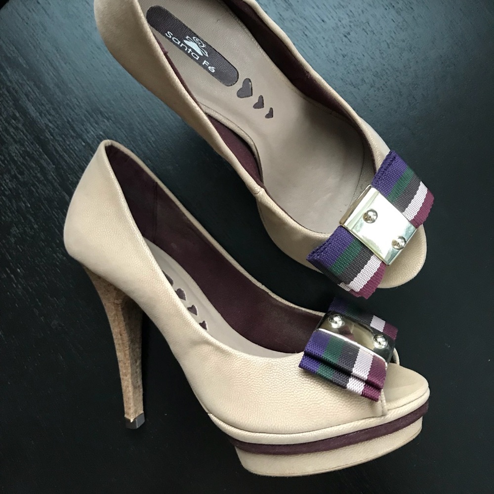 SANTA FE HEELS
